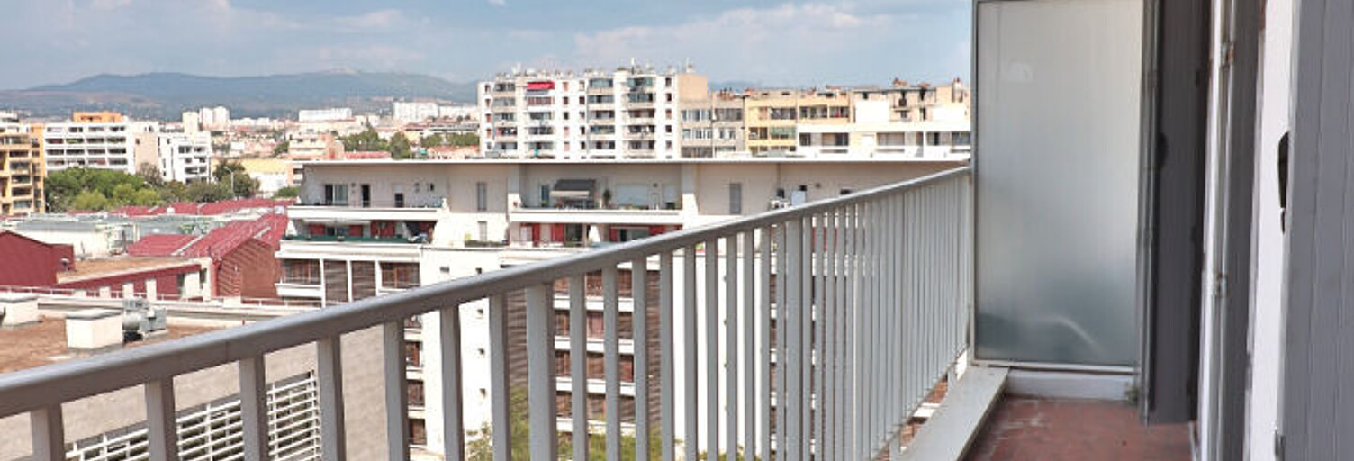 Appartement 4 Pièces 76 m² à louer à Marseille 2 (13002)