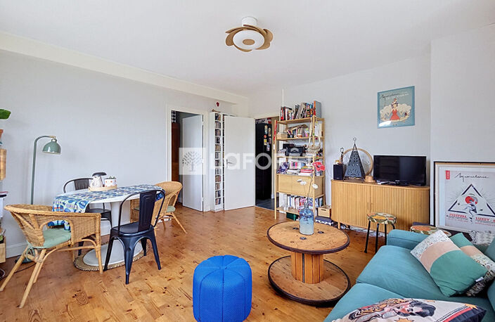 Appartement T3 avec balcon, cave et parking Orthez 3 pièce(s) 54m² — photo 3