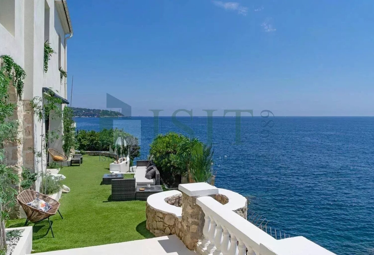 PROPRIÉTÉ D’EXCEPTION – CAP DE NICE — photo 1
