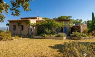 Maison 8 Pièces 216 m² à vendre à La Bastidonne (84120)