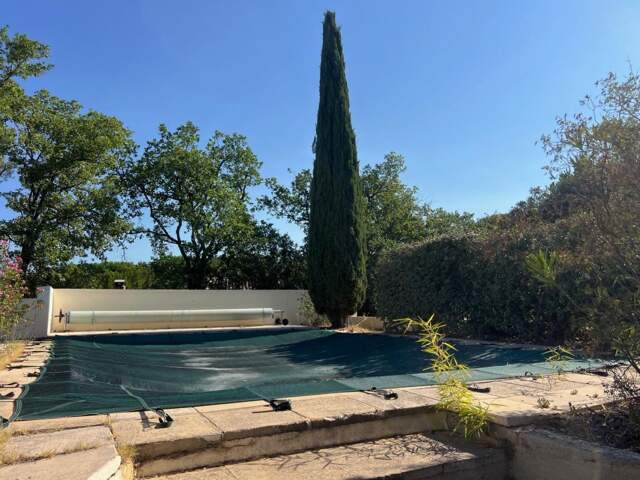 Villa familiale avec piscine, vue panoramique sur le Luberon — photo du bien