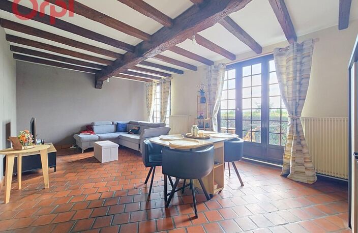SAINT-YORRE – Maison rénovée avec terrasses, vue dégagée et fort potentiel d'évolution — photo 5