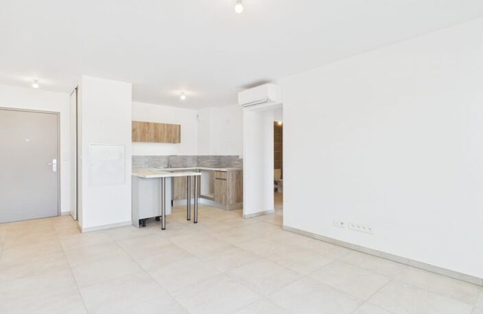 A VENDRE F2 LES TERRASSES DU STILETTO — photo 4