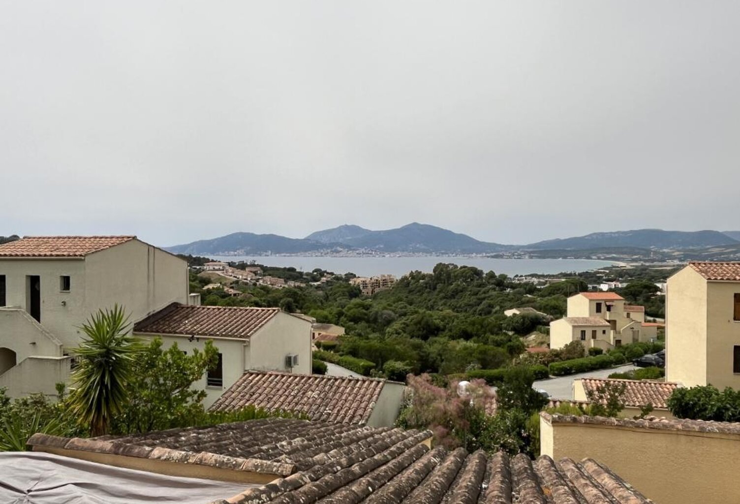 F2 MEUBLE PAESOLU I 20166 PORTICCIO — photo 1
