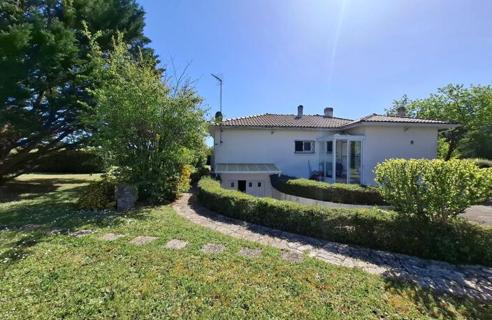 Proche Saujon - terrain 6 495m² - Maison plain-pied — photo 2
