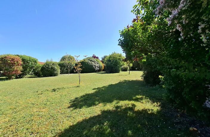 Proche Saujon - terrain 6 495m² - Maison plain-pied — photo 3