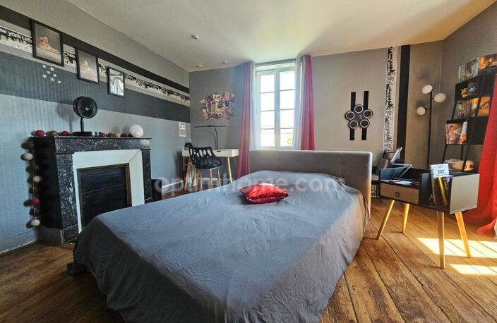 Maison de caractère rénovée (264 m²) – 5 Chambres et bureaux Charme, volumes et confort HIERSAC (16) — photo 2
