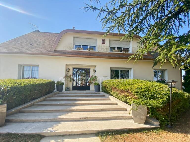 PROPRIÉTÉ D’EXCEPTION DE 280 M² AVEC PISCINE — photo 1