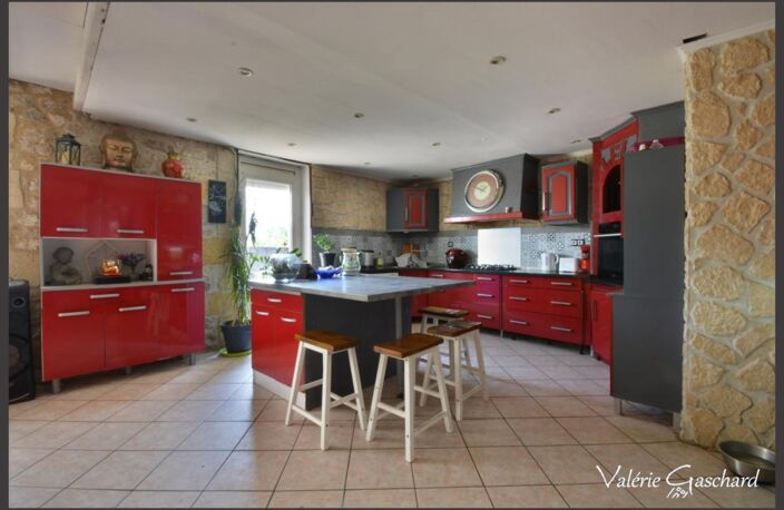 Maison en pierre de caractère (235 m²) – Dépendances, Jardin & Piscine à  SAINT ANTOINE DE BREUILH (24) — photo 5