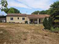 Maison de plain-pied de 120 m², 4/5 chambres et grand garage, au calme absolu. CHAMPNIERS (16) — photo 3