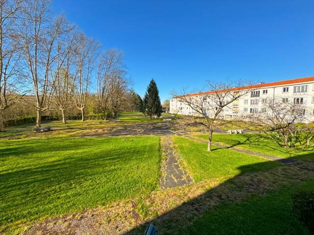 Appartement À Vendre — photo du bien