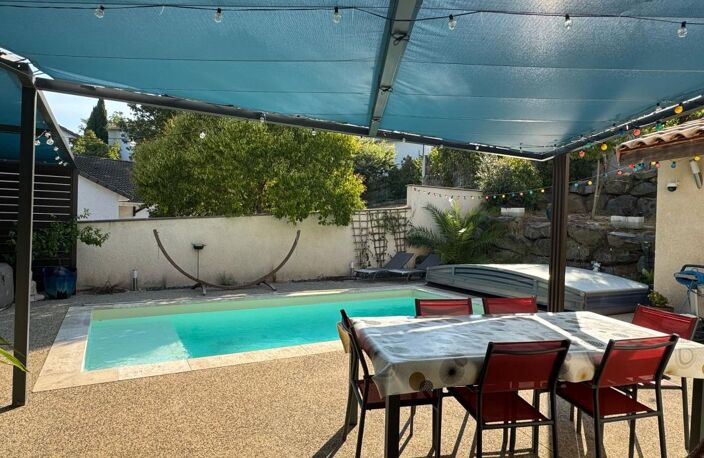 Maison À Vendre à Rochemaure — photo 3