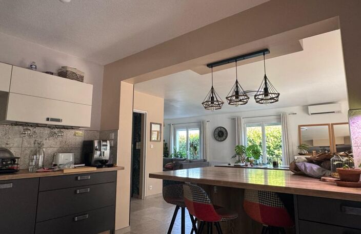 Maison À Vendre à Rochemaure — photo 5