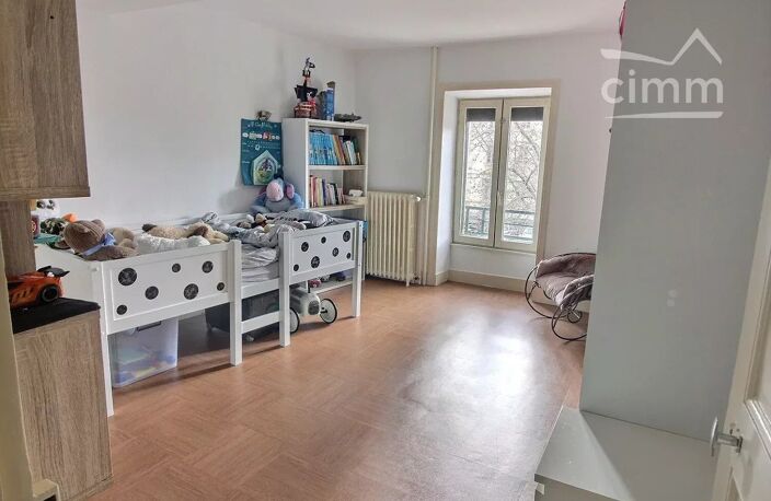APPARTEMENT ATYPIQUE T6+ — photo 2