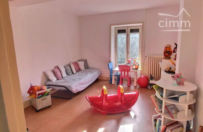 APPARTEMENT ATYPIQUE T6+ — photo 3