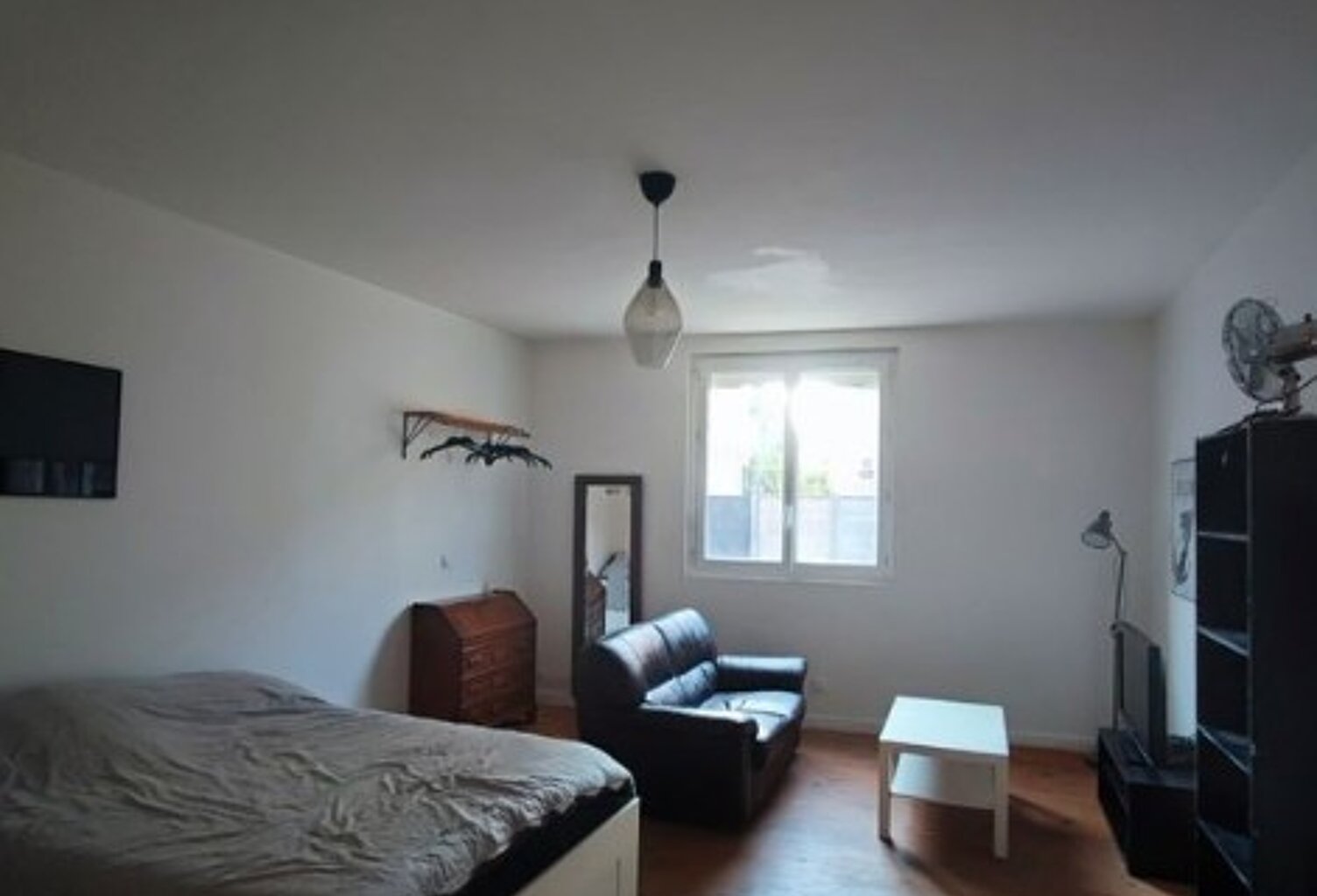 T1 — photo 1