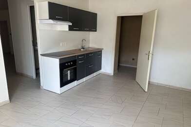 Appartement 3 pièces 940 €