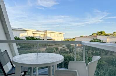 Studio à vendre meublé de 27m2, La Rochelle, balcon, parking et local à vélos — photo du bien