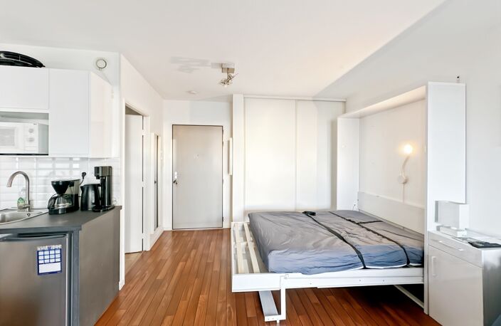Studio à vendre meublé de 27m2, La Rochelle, balcon, parking et local à vélos — photo 5