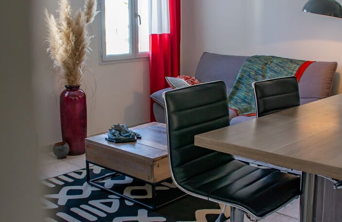 ROYAN CENTRE - APPARTEMENT T2 ***EXCLUSIVITÉ*** — photo 4