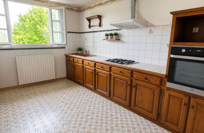 Maison à vendre (47)BOÉ – Maison familiale avec grand parc arboré de 2 400 m², dépendances et hangar — photo 2