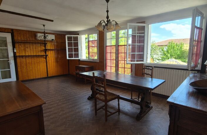 Maison à vendre (47)BOÉ – Maison familiale avec grand parc arboré de 2 400 m², dépendances et hangar — photo 5