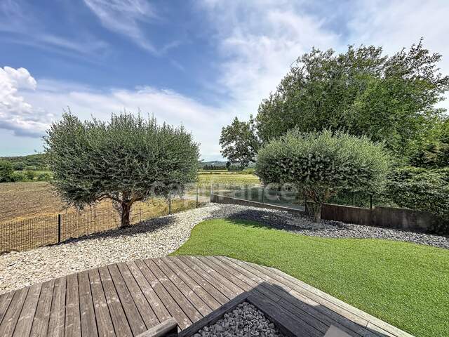 SAINT-PAUL-TROIS-CHÂTEAUX – À 10 MINUTES À PIED DU CENTRE, UNE MAISON AU CALME AVEC VUE SUR LA CAMPAGNE — photo du bien
