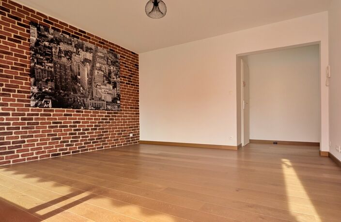 Dpt Haut-Rhin (68), Attique à vendre, appartement T2 de 55,42 m²  :  Bel appartement en Dernier Étage avec Balcon couvert Orienté Sud — photo 4