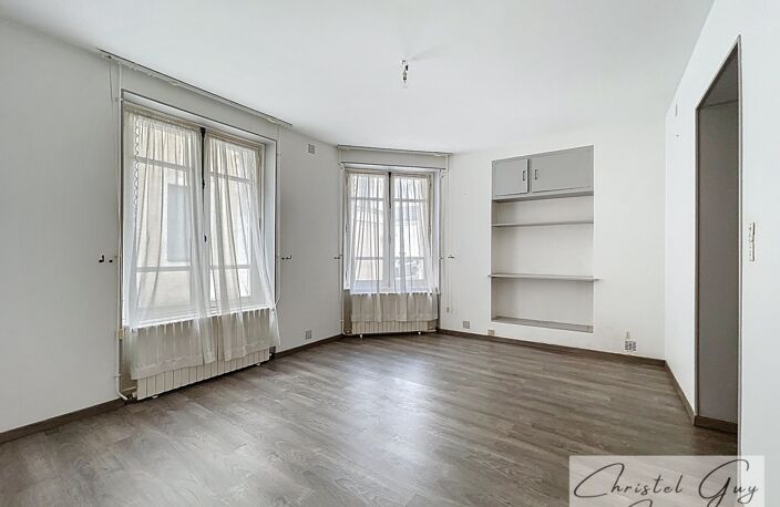 Montval-sur-Loir (72500), maison de charme à vendre 4 chambres, cour et dépendances, coeur de ville — photo 4