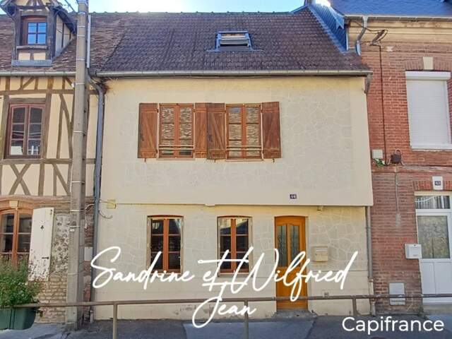 LES ANDELYS (27) - Maison de ville avec cour – 2 chambres – Cœur du Grand Andely — photo du bien