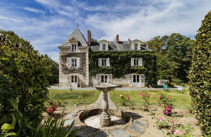 Grande demeure familiale de caractère - 306 m² - 8 chambres - bureau - bibliothèque - Parc de plus de 1,5 hecta — photo 2