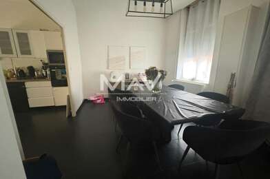 Maison 160 pièces 220400 €