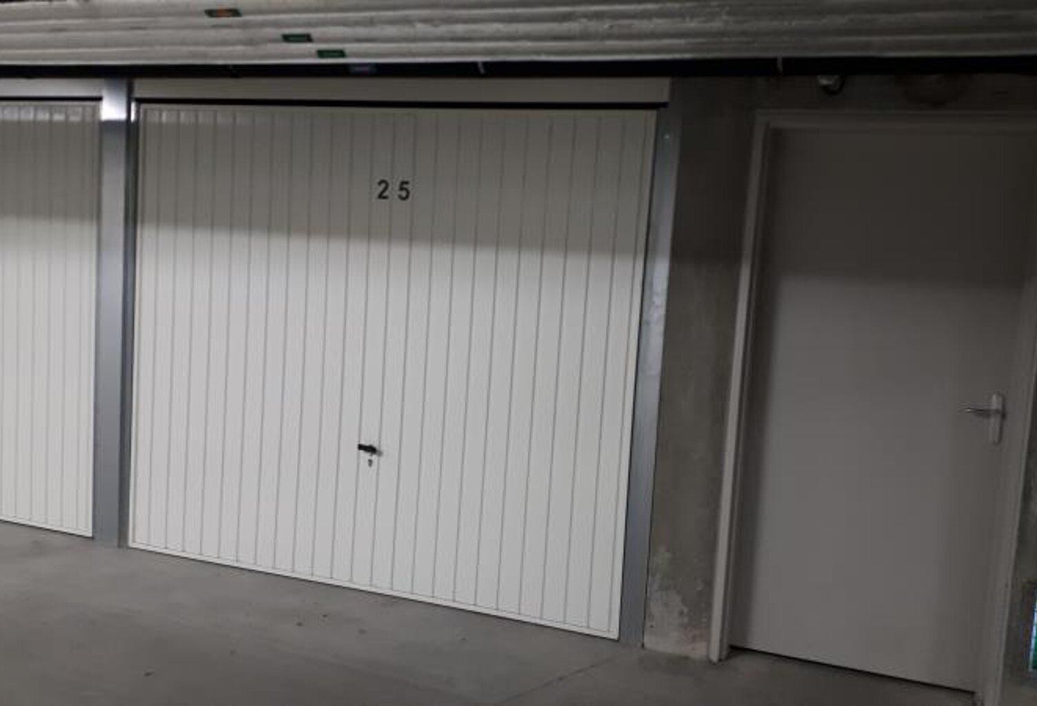 GARAGE BOXE EN SOUS-SOL LYON 03 - 0 m2 — photo 1