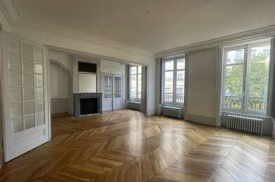 Appartement 3 pièces 1606 €