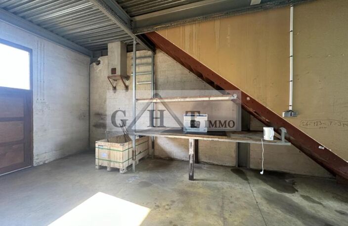 Local d'activité de 180 m² à louer à DOMONT — photo 2