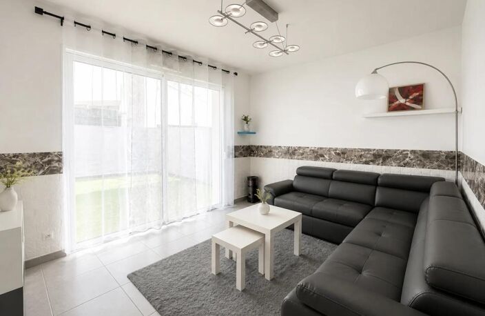 Maison PMR  de 5 pièces de 96 m² à Trélazé — photo 4