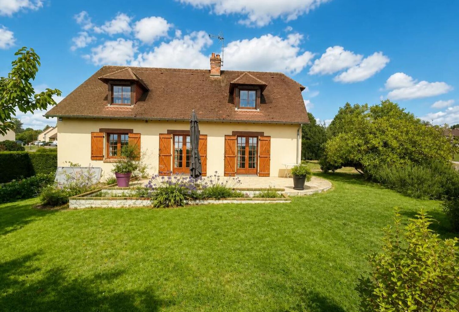 À VENDRE – GACÉ  JOLI PAVILLON FAMILIAL 141 m² – DPE B — photo 1