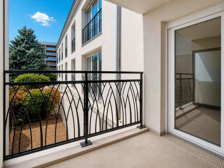 Appartement de 3 pièces de 64m² à Thiais — photo 1