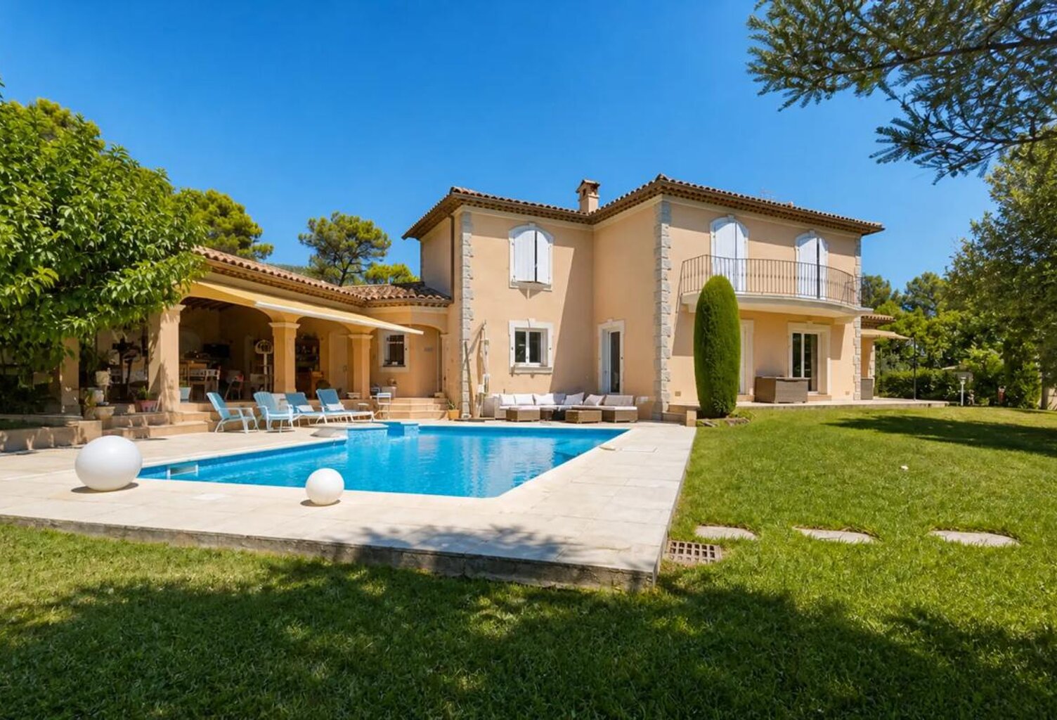 Maison de 6 pièces de 192 m² située à La Motte — photo 1