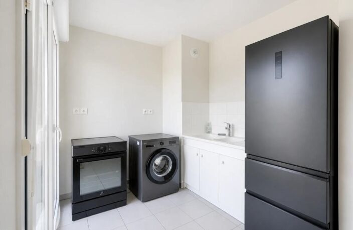 Appartement 1 pièce de 35 m² situé à Lyon 8 vendu loué — photo 4