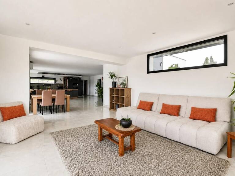 Maison de 8 pièces de 210 m² à Orthez — photo 1