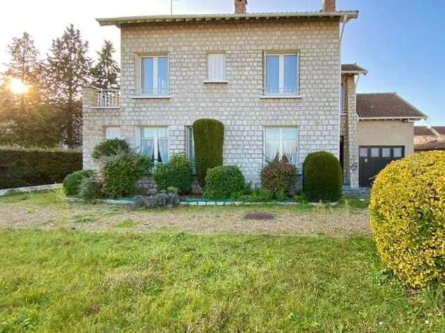 Maison familiale de 155 m² dont 117m² habitable terrain 1 327 m² — photo du bien