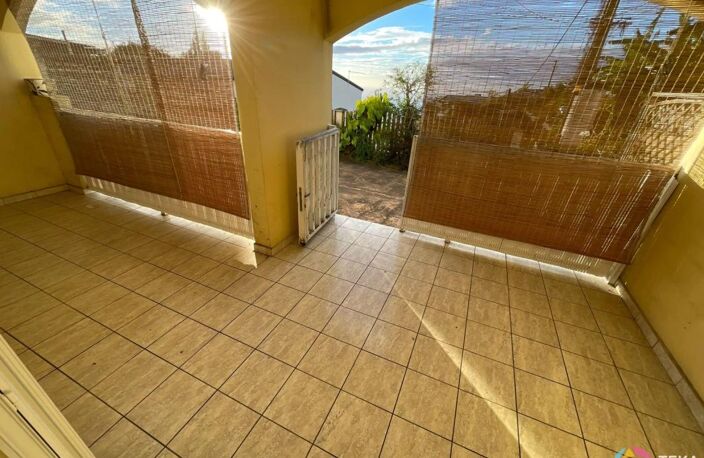 A VENDRE MAISON F4 JUMELEE A LA MONTAGNE AU 16E KM, HAUT DE ST DENIS, ILE DE LA REUNION — photo 4