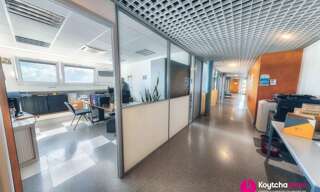 Bureau  1301 m² à louer à Sainte-Marie (97438)