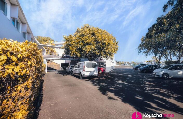 Bureaux 1301.88 m² La Mare Ste Marie — photo 2