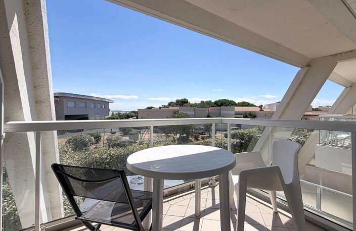STUDIO AVEC BALCON ET PARKING - VUE MER — photo 2