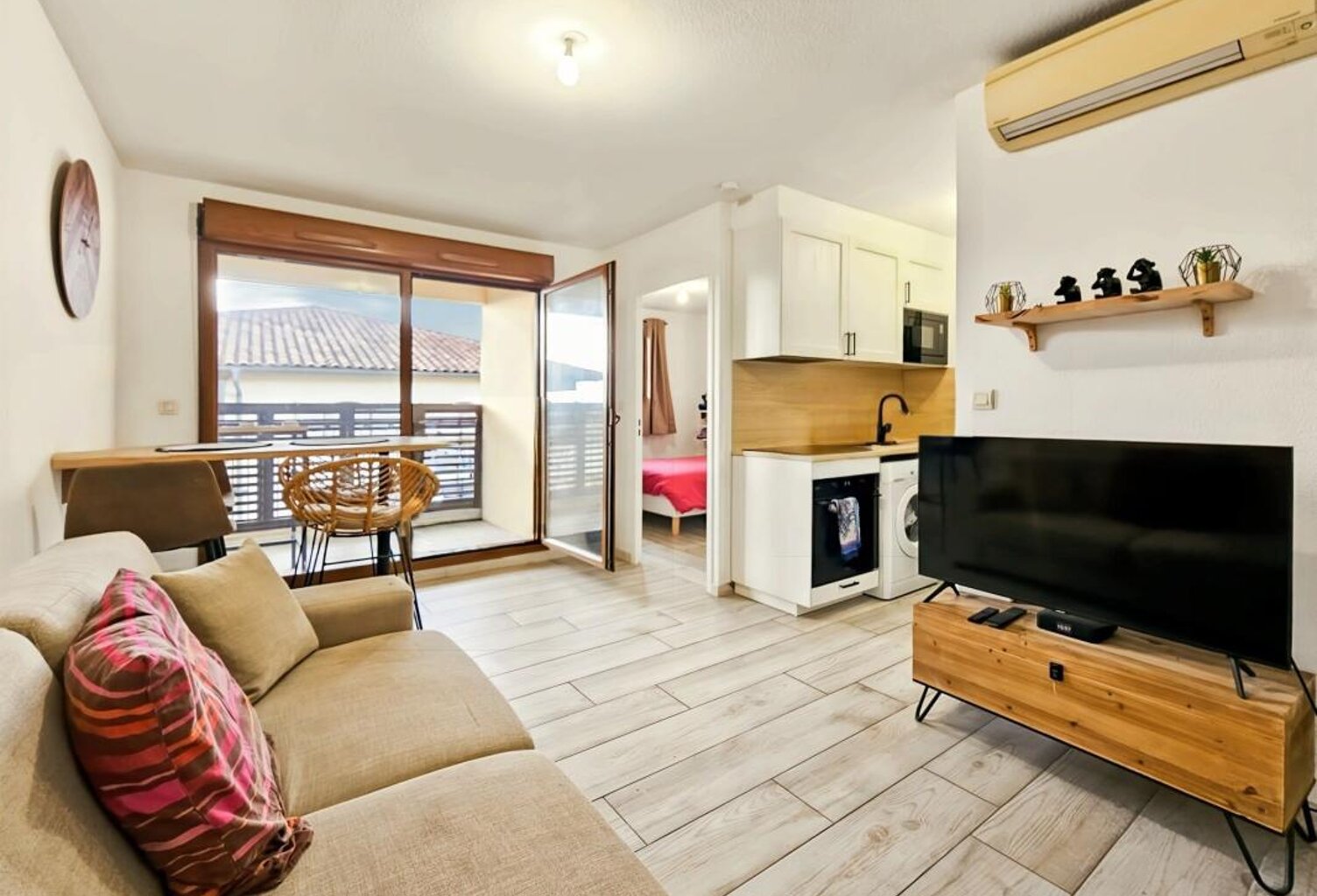 À Vendre à Uzès - T2 de 32m² vendu meublé — photo 1