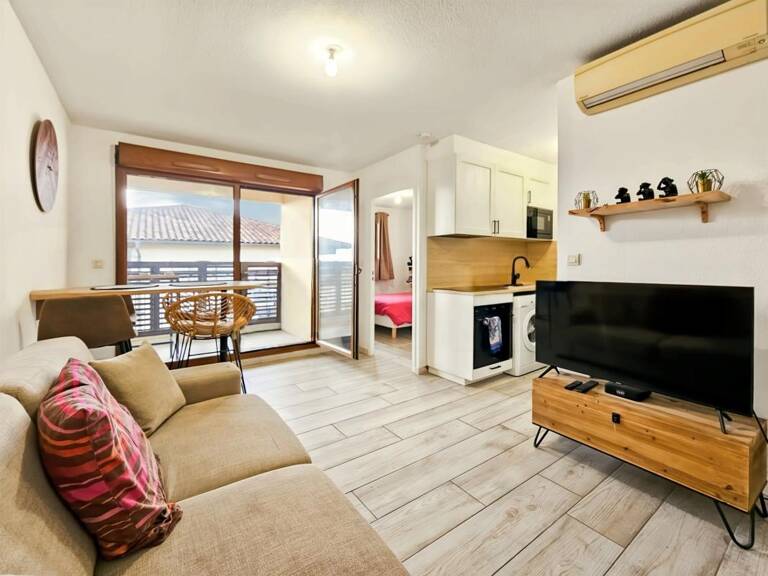 À Vendre à Uzès - T2 de 32m² vendu meublé — photo 1