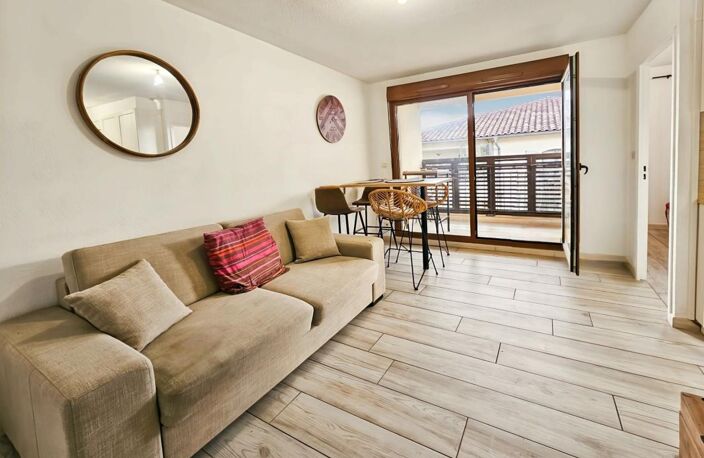 À Vendre à Uzès - T2 de 32m² vendu meublé — photo 2