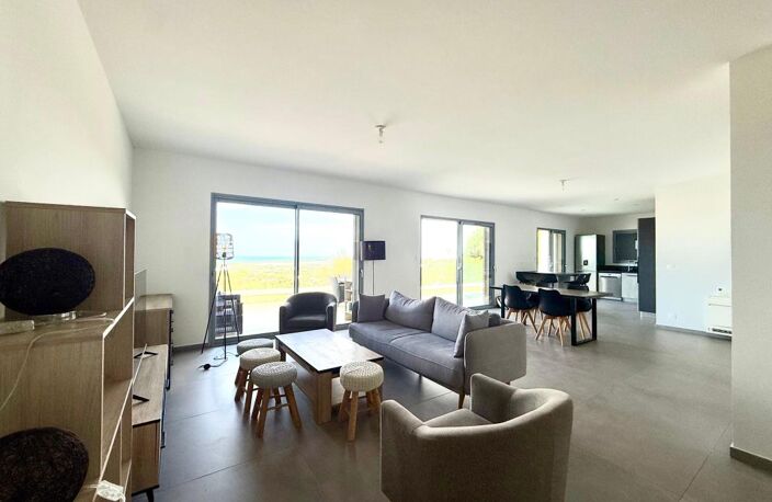 Villa contemporaine avec piscine et vue panoramique — photo 3